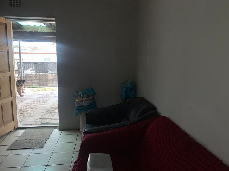 4 Bedroom Property for Sale in Lentegeur Western Cape